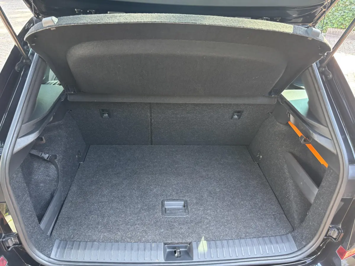 1.0 TSI DSG Style|Camera|Cruise Control|App-Connec