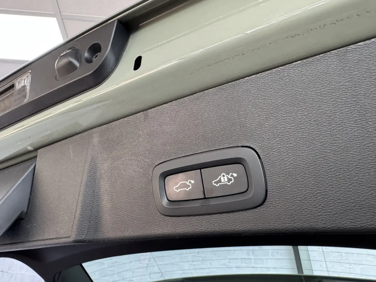 1.5 T4 PHEV Plus Dark Trekhaak Harman Kardon Trekhaak
