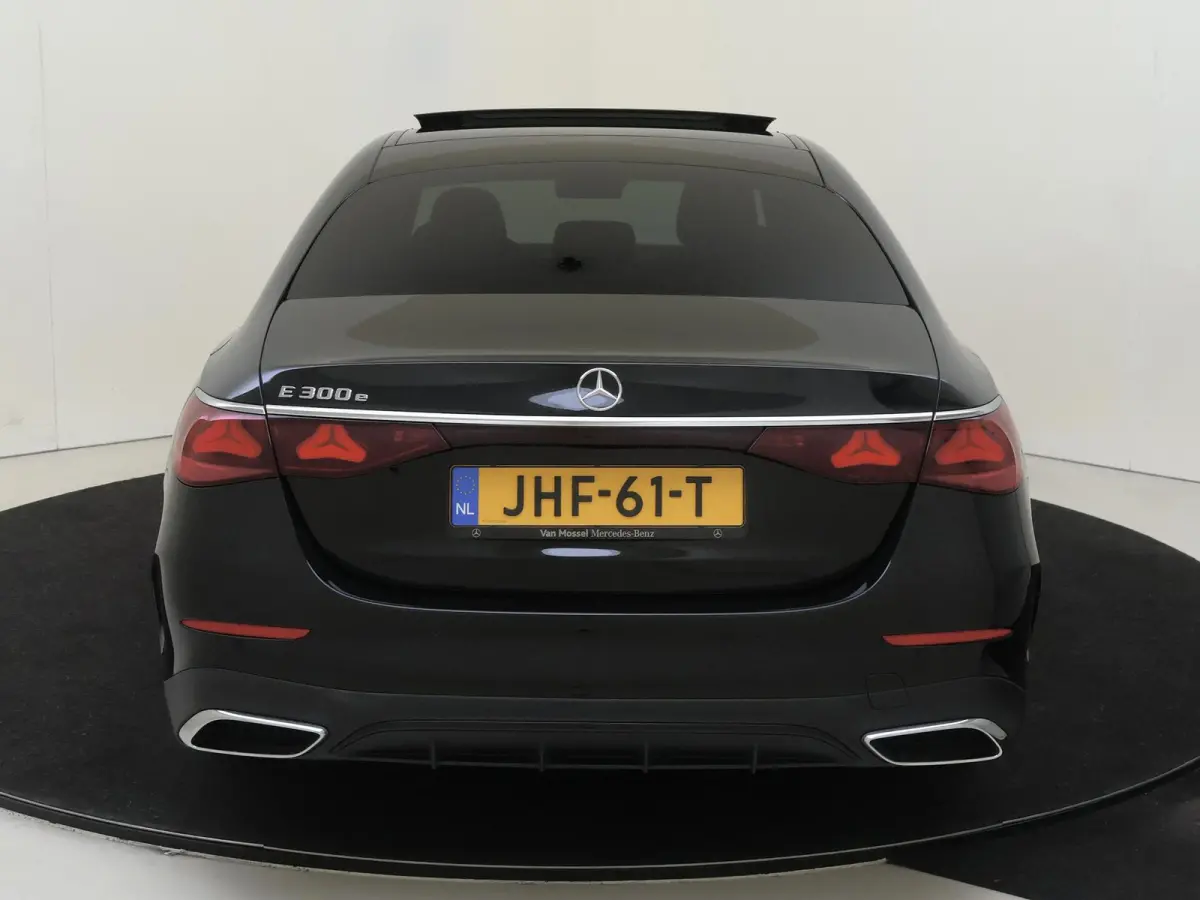 300 e Sport Edition Premium pakket /Panoramadak /Superscreen /Burmester 4D /360Camera /20 Inch