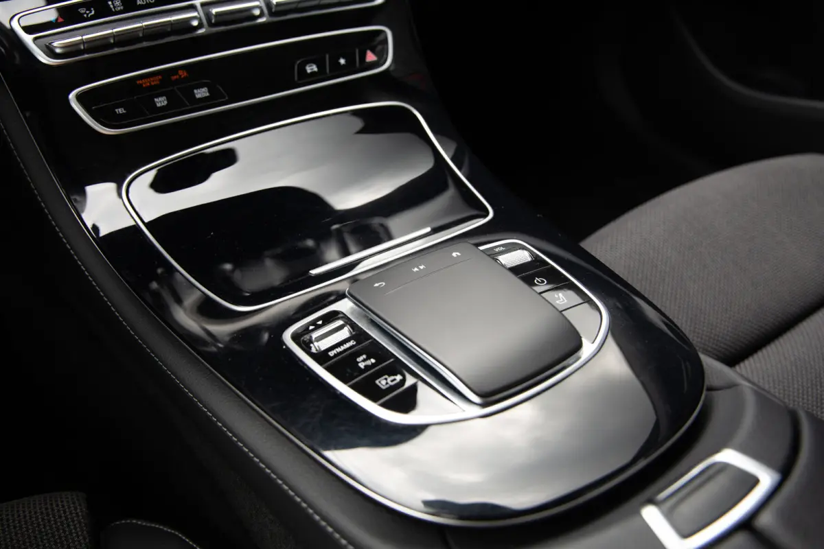 300 e AMG Line , Adap. Cruise, HUD, Sfeerverlichting,