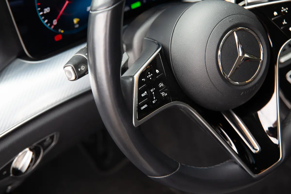 300 e AMG Line , Adap. Cruise, HUD, Sfeerverlichting,