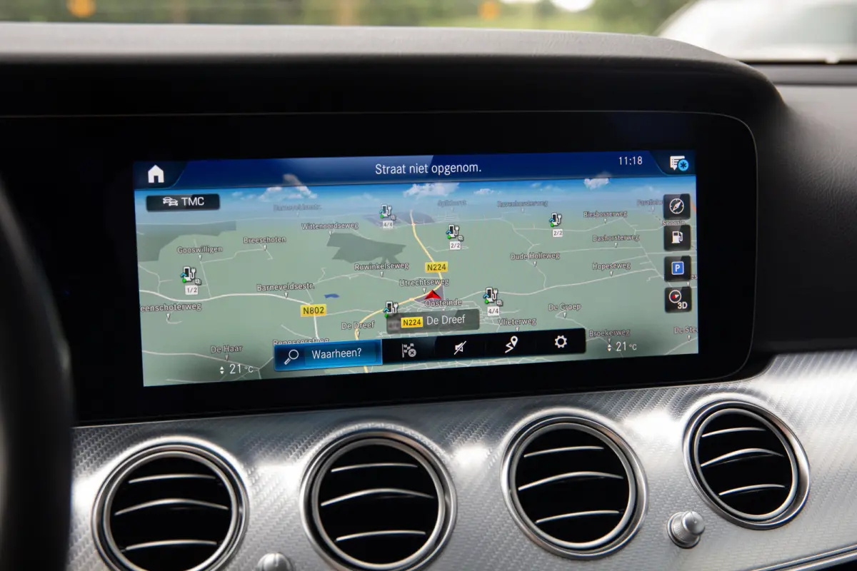 300 e AMG Line , Adap. Cruise, HUD, Sfeerverlichting,