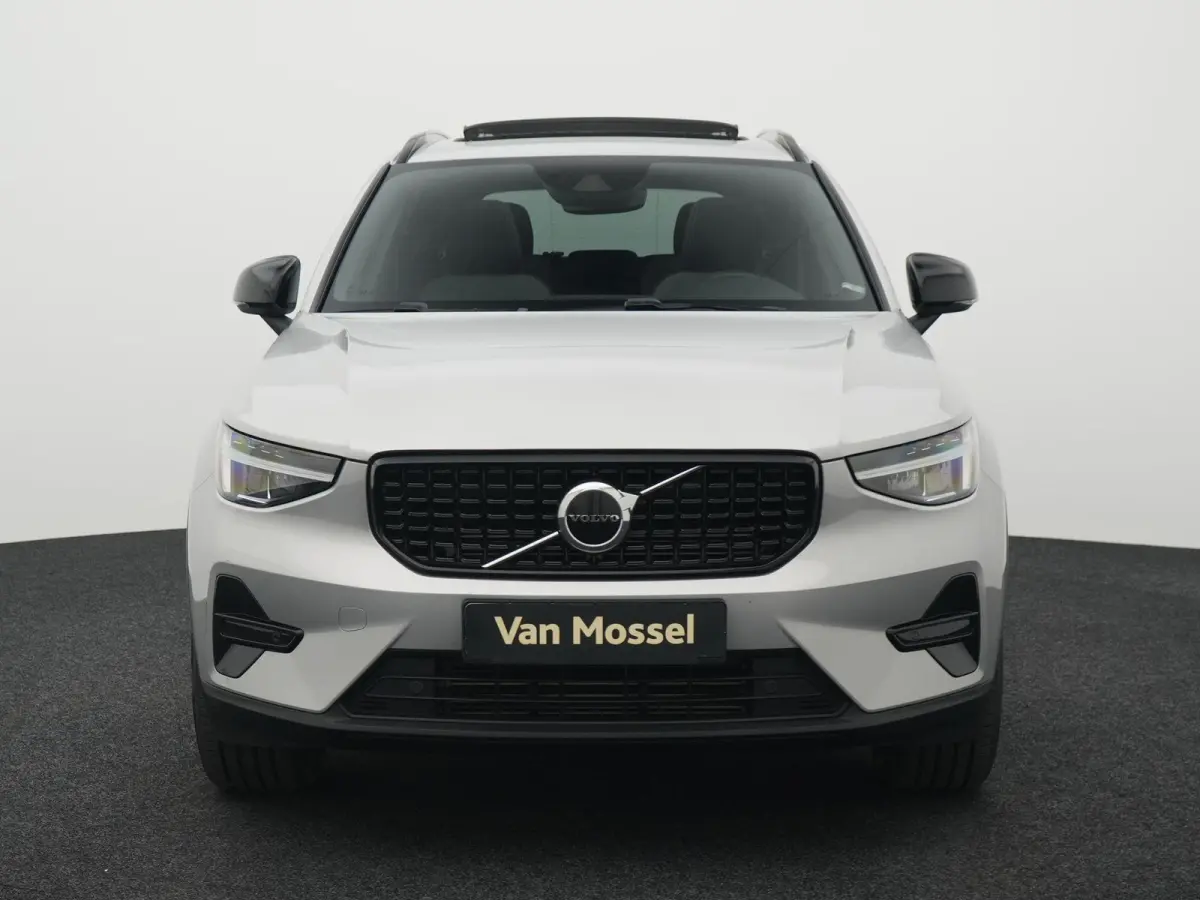1.5 T4 Plug-in hybrid Plus Dark | Automaat | Stuurwiel Verwarming | Stoel Verwarming | Panorama Dak | Harman Kardon | Camera | 12 Maanden BOVAG Garantie |