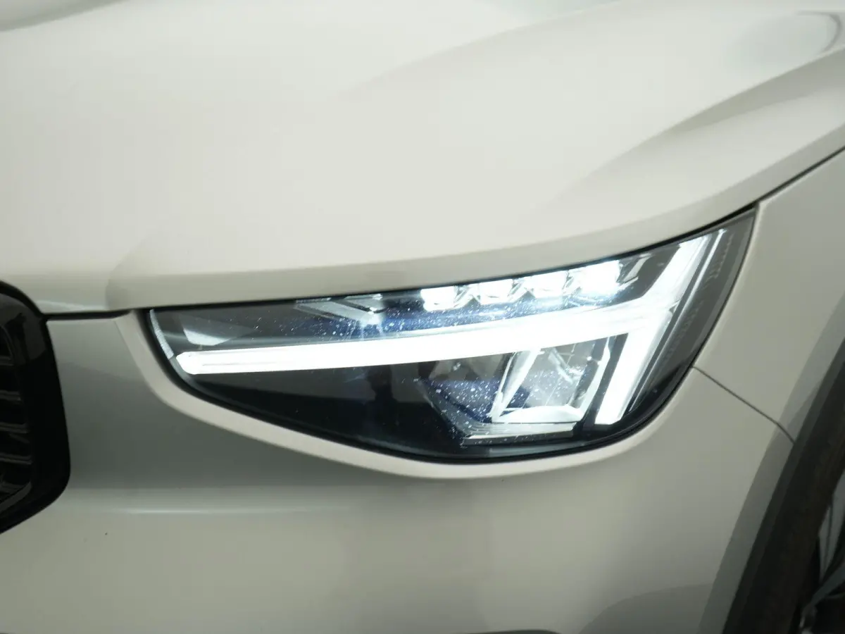 1.5 T4 Plug-in hybrid Plus Dark | Automaat | Stuurwiel Verwarming | Stoel Verwarming | Panorama Dak | Harman Kardon | Camera | 12 Maanden BOVAG Garantie |