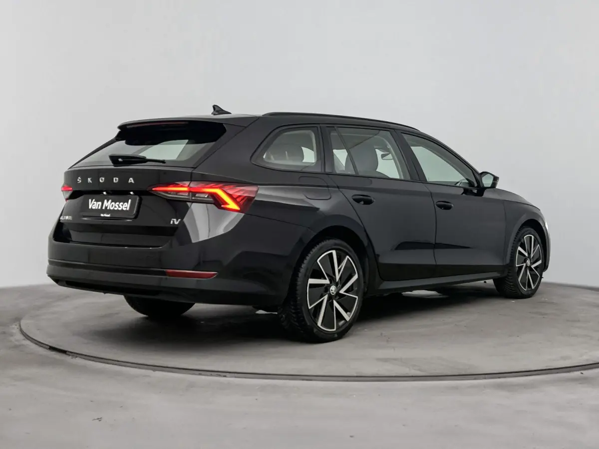 1.4 TSI iV PHEV Sportline Business
