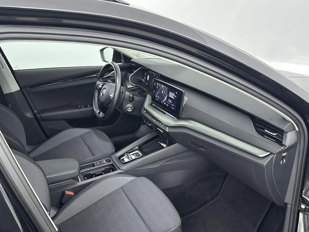 1.4 TSI iV PHEV Sportline Business