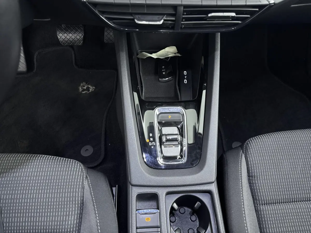 1.4 TSI iV PHEV Sportline Business