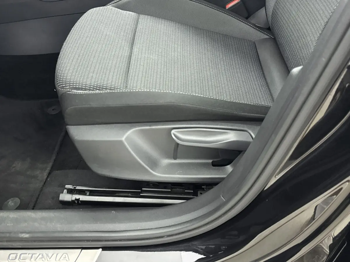 1.4 TSI iV PHEV Sportline Business