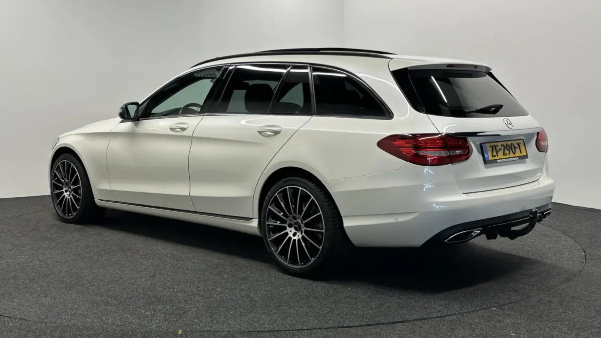 250 Premium Plus|Burmester|Pano|Leer|Navi|Camera|Trekhaak|