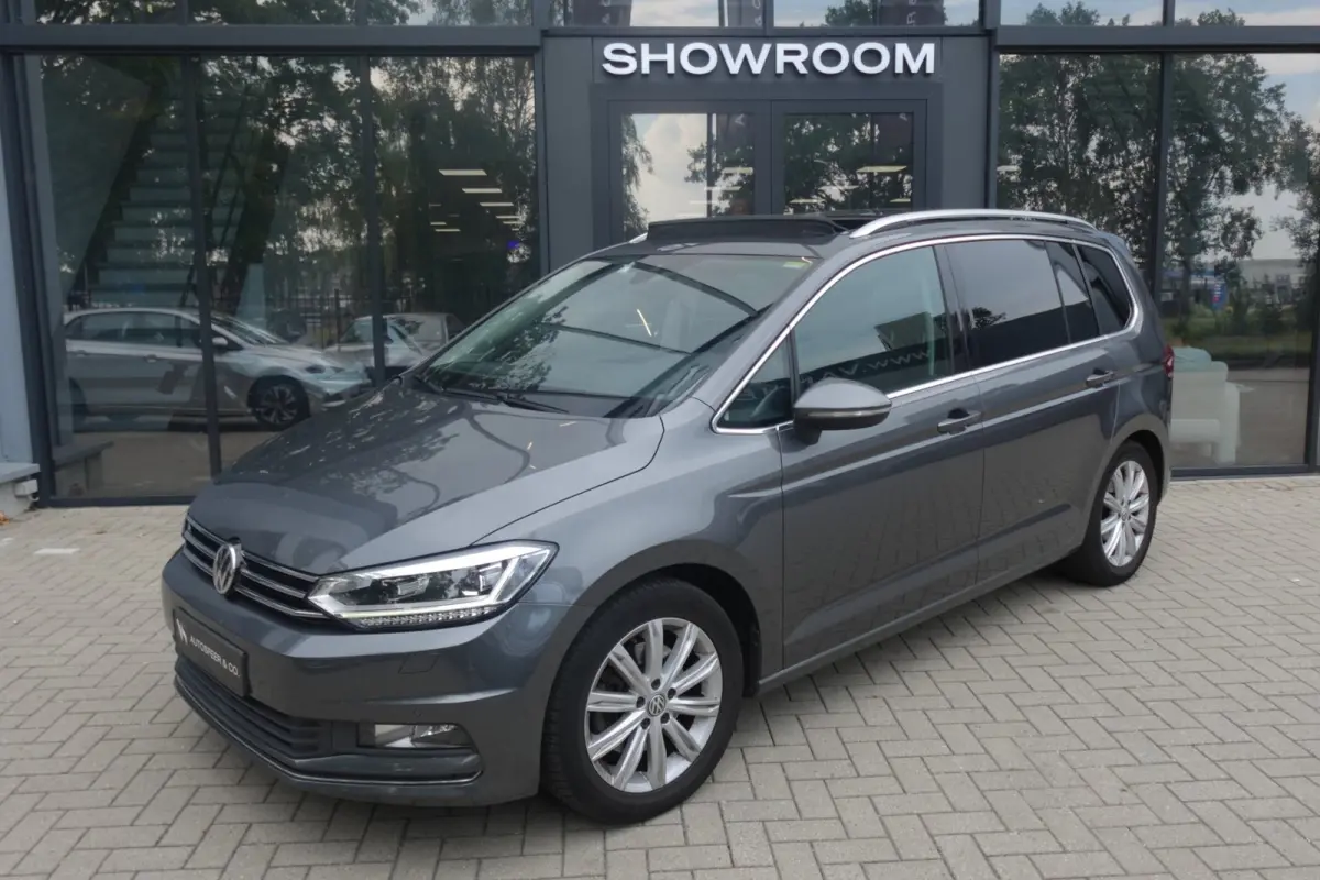 1.4 TSI Connected Series 7P NAVI CAM PDC