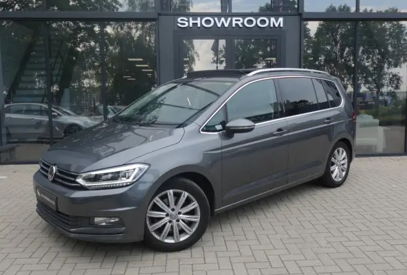 1.4 TSI Connected Series 7P NAVI CAM PDC
