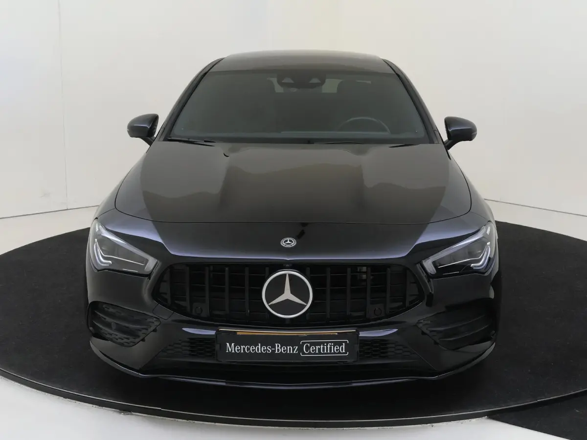 250 Premium Plus / AMG/ Panoramadak/ Memory/ Sfeerverlichting/ 19 inch/ Burmester