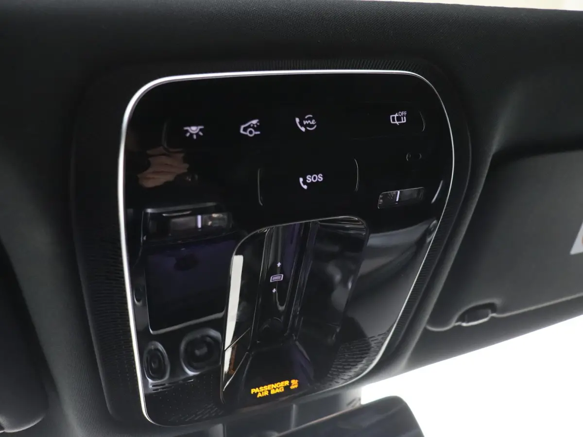 300 e Business Solution AMG / Panoramadak/ 19 inch/ Memory/ Sfeerverlichting