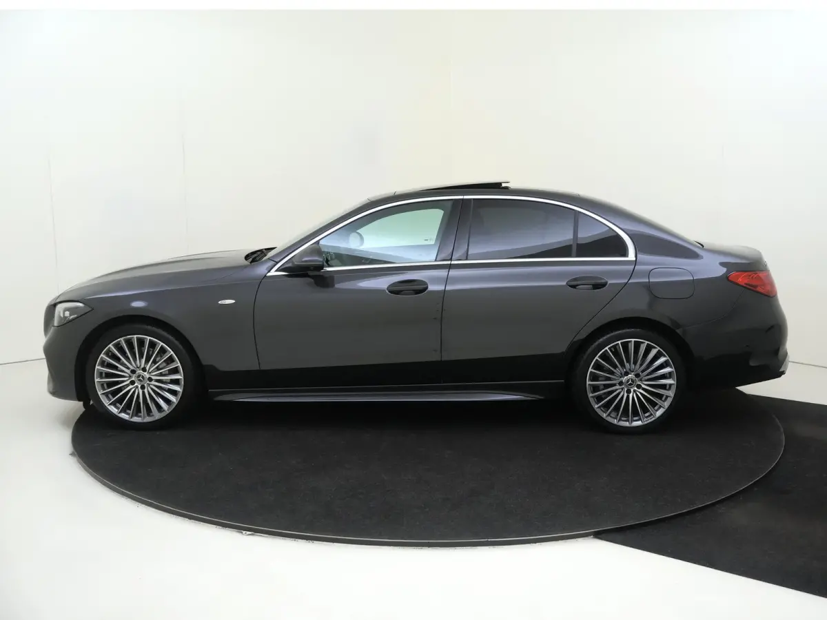 300 e Business Solution AMG / Panoramadak/ 19 inch/ Memory/ Sfeerverlichting