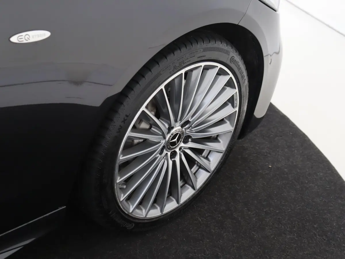 300 e Business Solution AMG / Panoramadak/ 19 inch/ Memory/ Sfeerverlichting