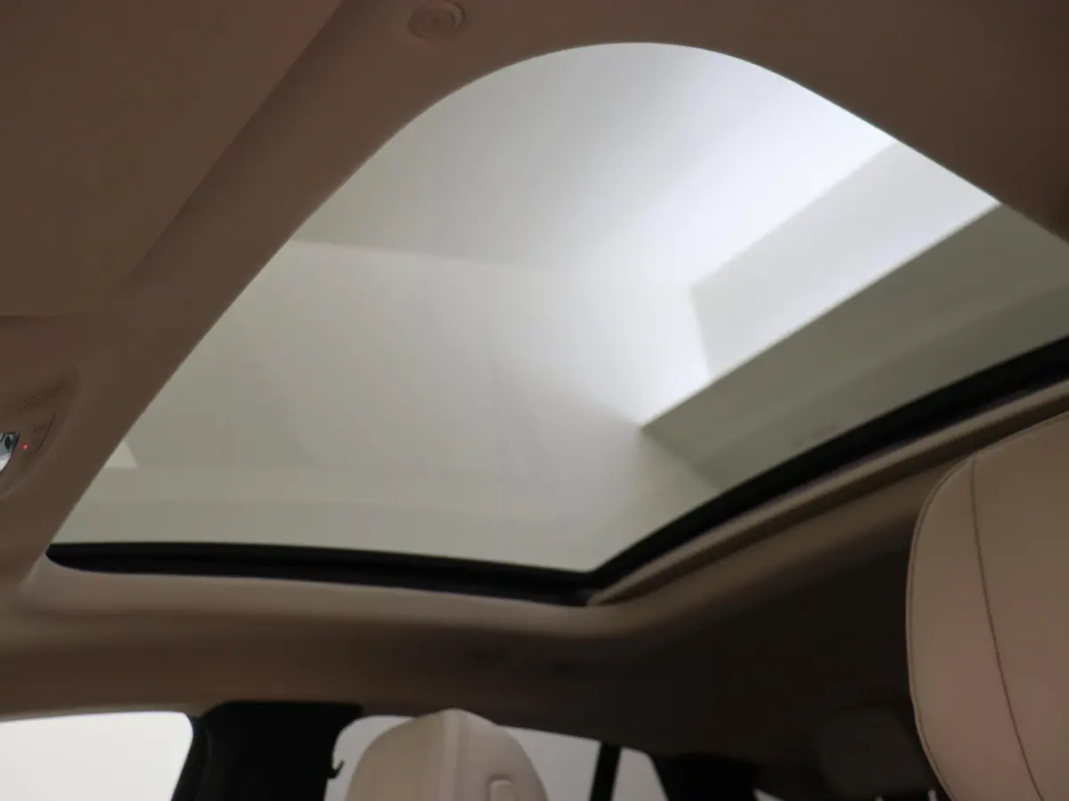 350 de 4MATIC / Stoelverwarming / 360Graden-Camera / Panorama-schuifdak / Memory-Stoelen / Stoelventilatie / Rij-assistentiepakket /