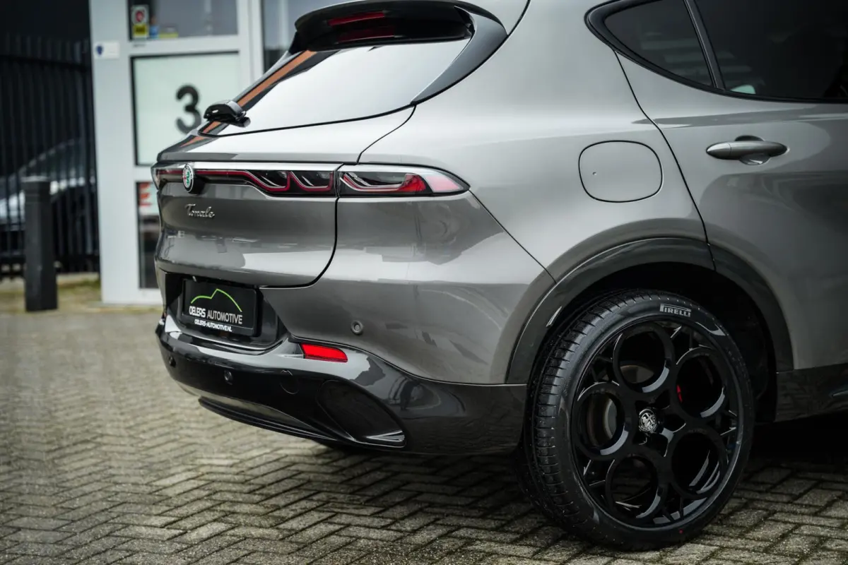 1.5T Hybrid Edizione Speciale | ACC | CarPlay | DAB | Navi | Clima | H.Leder | BTW aftrekbaar |