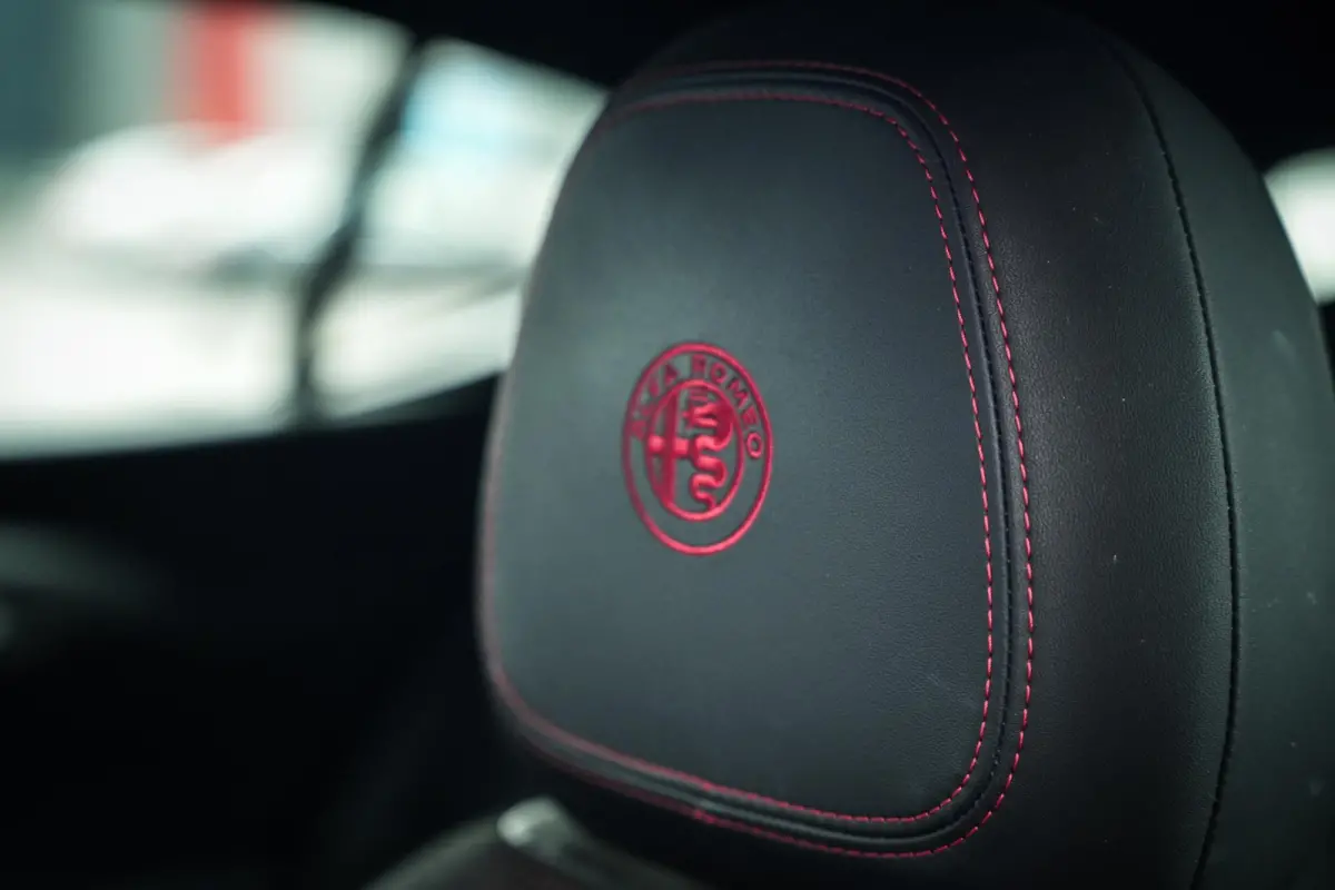 1.5T Hybrid Edizione Speciale | ACC | CarPlay | DAB | Navi | Clima | H.Leder | BTW aftrekbaar |