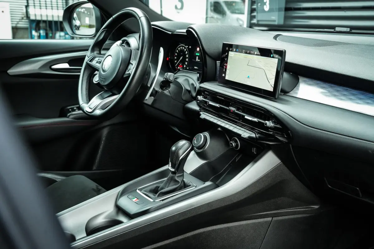 1.5T Hybrid Edizione Speciale | ACC | CarPlay | DAB | Navi | Clima | H.Leder | BTW aftrekbaar |