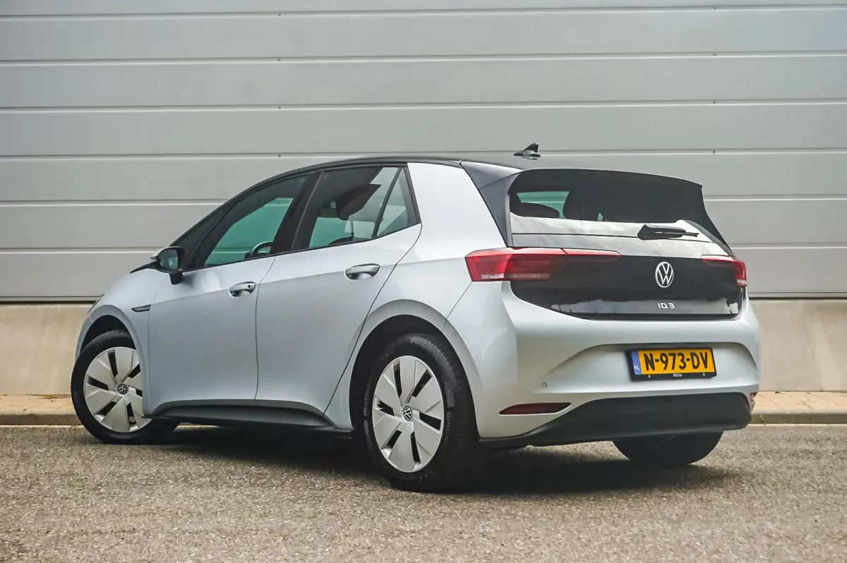 204pk Life 58 kWh | Navigatie | Stoelverwarming | Adaptive Cruise