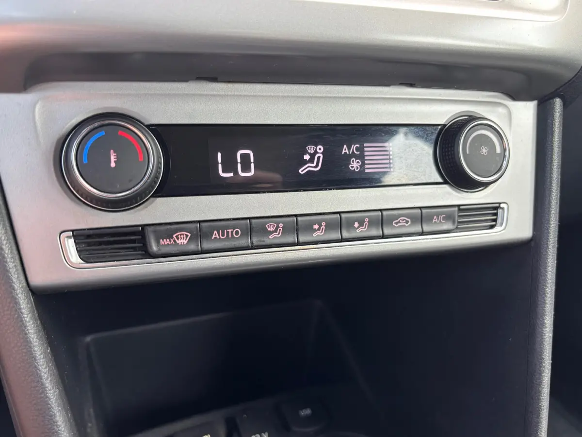 1.0 BlueMotion | Cruise control + Navi Nu € 5.475,- !!!