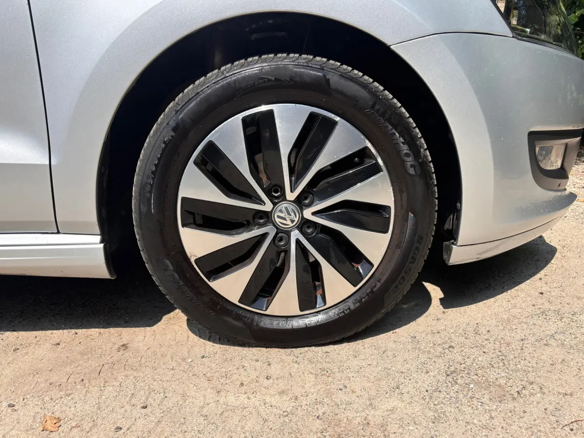 1.0 BlueMotion | Cruise control + Navi Nu € 5.475,- !!!