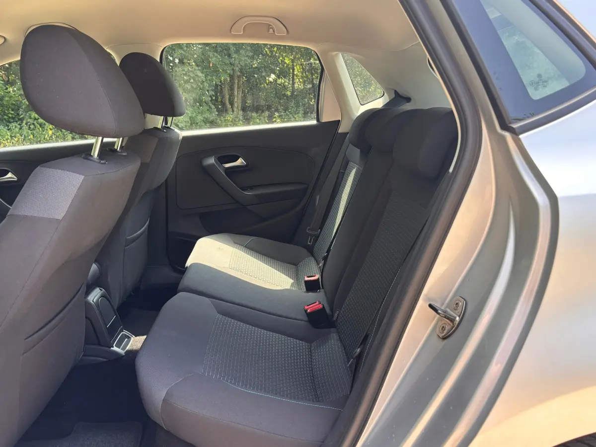 1.0 BlueMotion | Cruise control + Navi Nu € 5.475,- !!!