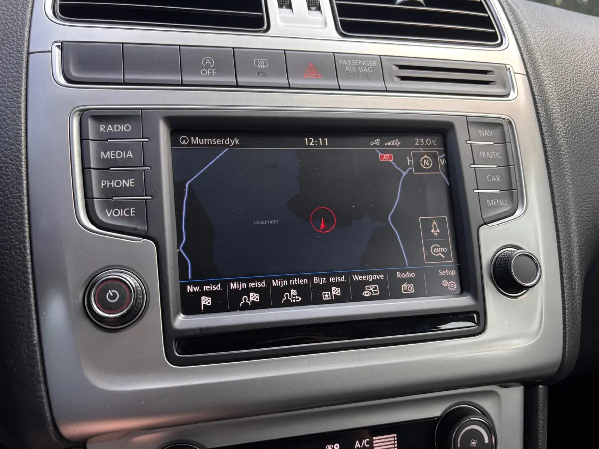 1.0 BlueMotion | Cruise control + Navi Nu € 5.475,- !!!