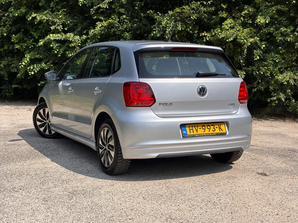 1.0 BlueMotion | Cruise control + Navi Nu € 5.475,- !!!