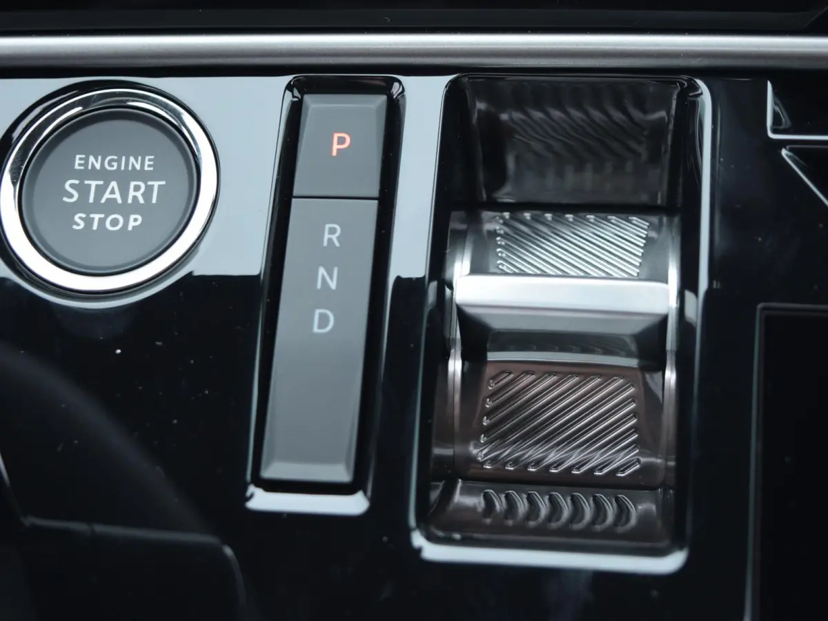 GT Long Range 230 97 kWh Warmtepomp l 360 vision & Drive Assist Pack l Panoramisch schuifdak Pack