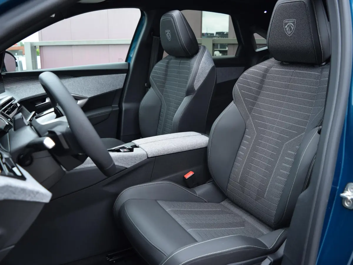 GT Long Range 230 97 kWh Warmtepomp l 360 vision & Drive Assist Pack l Panoramisch schuifdak Pack