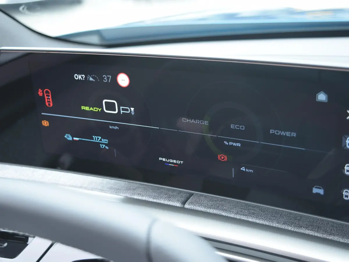 GT Long Range 230 97 kWh Warmtepomp l 360 vision & Drive Assist Pack l Panoramisch schuifdak Pack
