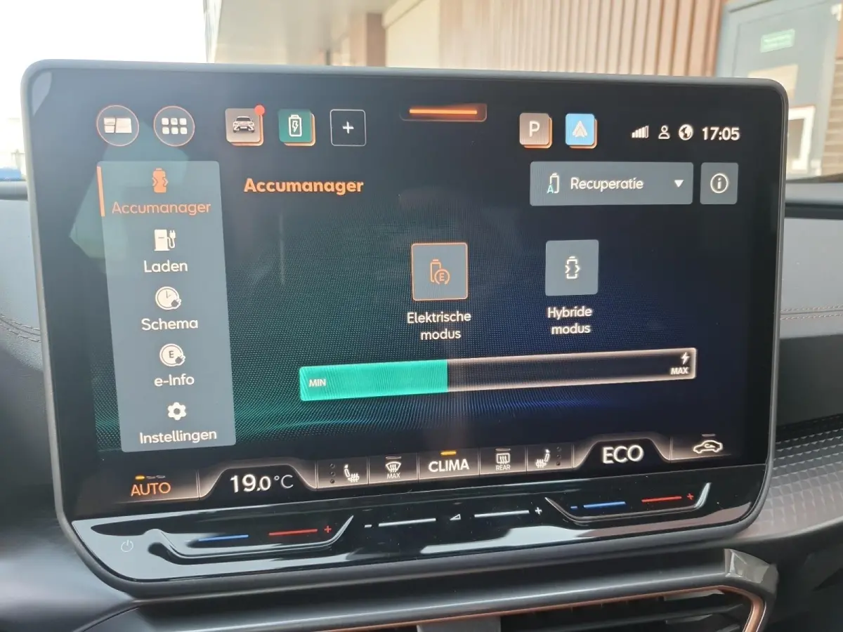 1.5 TSI e-Hybrid Business | Trekhaak | Panoramaschuifdak | Appel Carplay / Android Auto | Camera | Stoel en stuurverwarming |