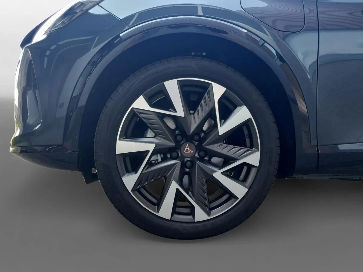 1.5 TSI e-Hybrid Business | Trekhaak | Panoramaschuifdak | Appel Carplay / Android Auto | Camera | Stoel en stuurverwarming |