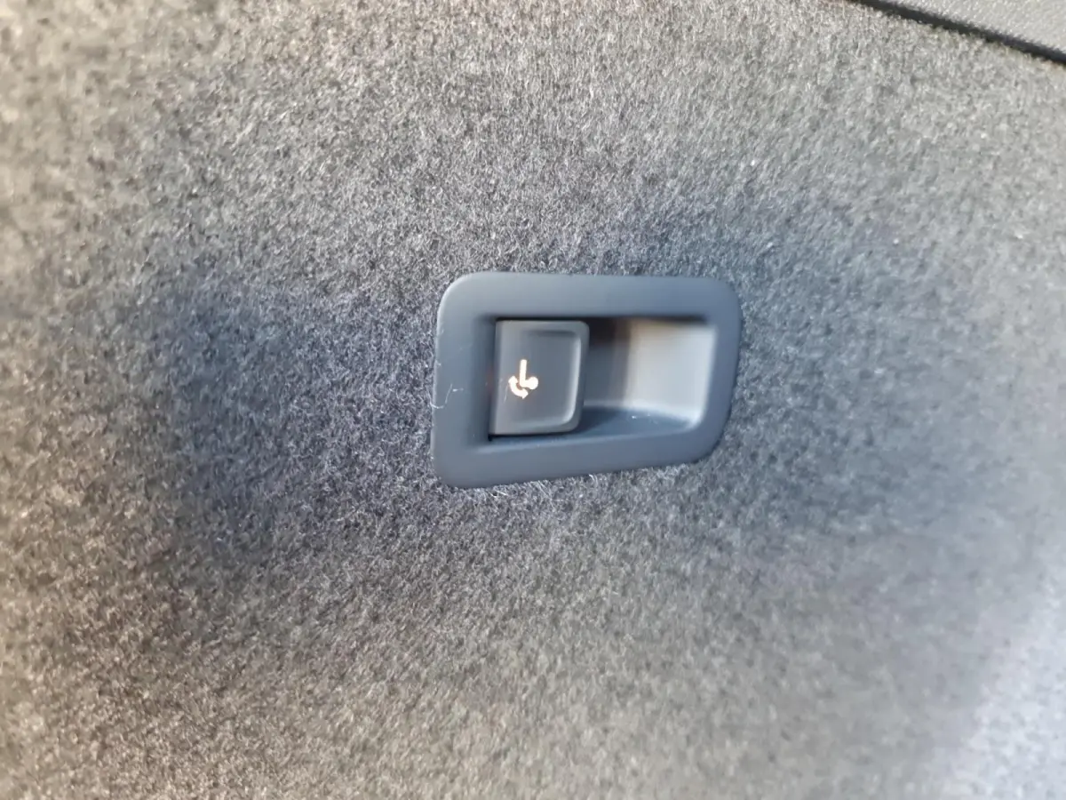 1.5 TSI e-Hybrid Business | Trekhaak | Panoramaschuifdak | Appel Carplay / Android Auto | Camera | Stoel en stuurverwarming |