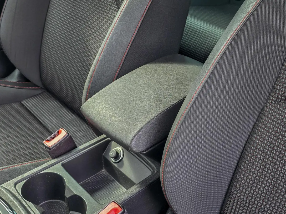 1.4 FR AUTOMAAT|CARPLAY|CAMERA|STOELVERW.