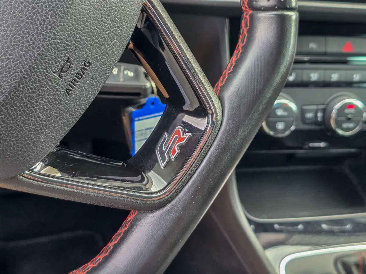 1.4 FR AUTOMAAT|CARPLAY|CAMERA|STOELVERW.