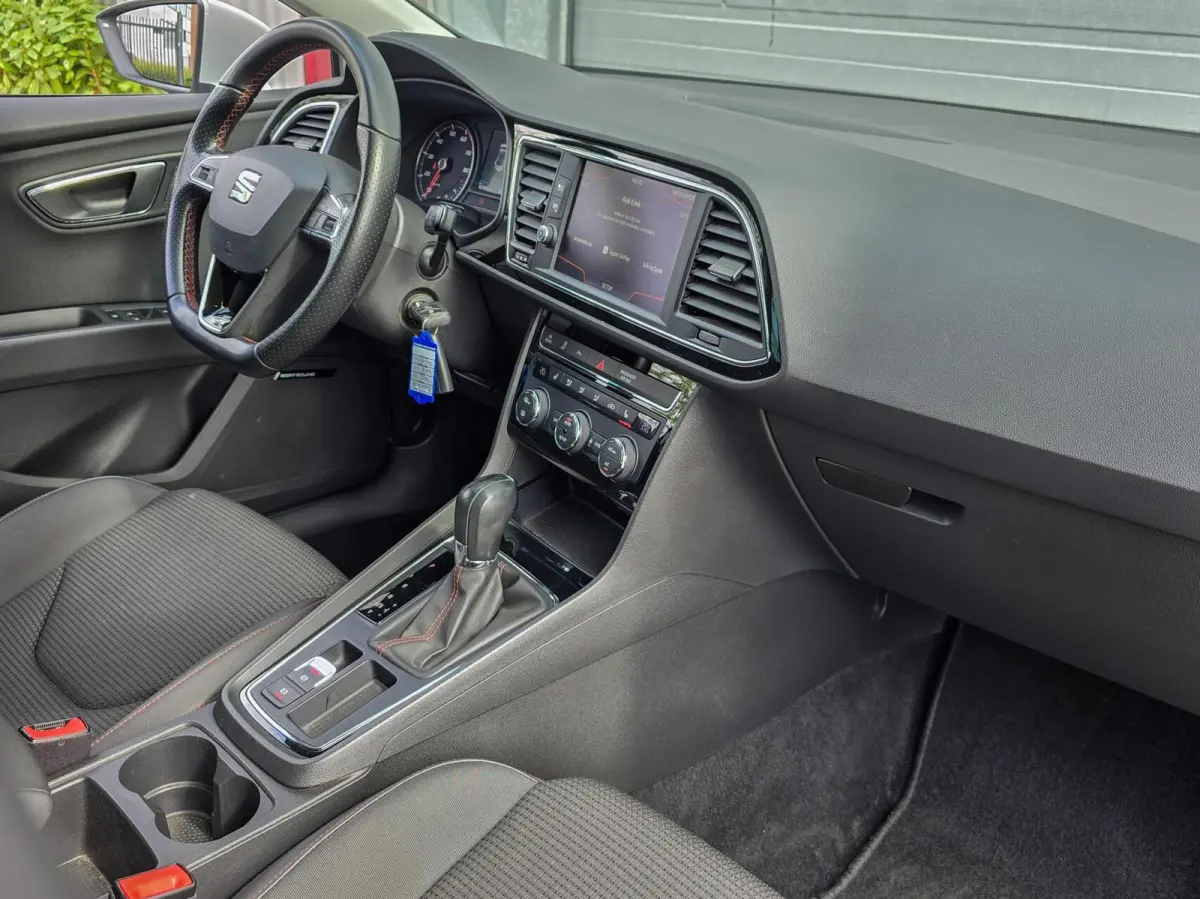 1.4 FR AUTOMAAT|CARPLAY|CAMERA|STOELVERW.