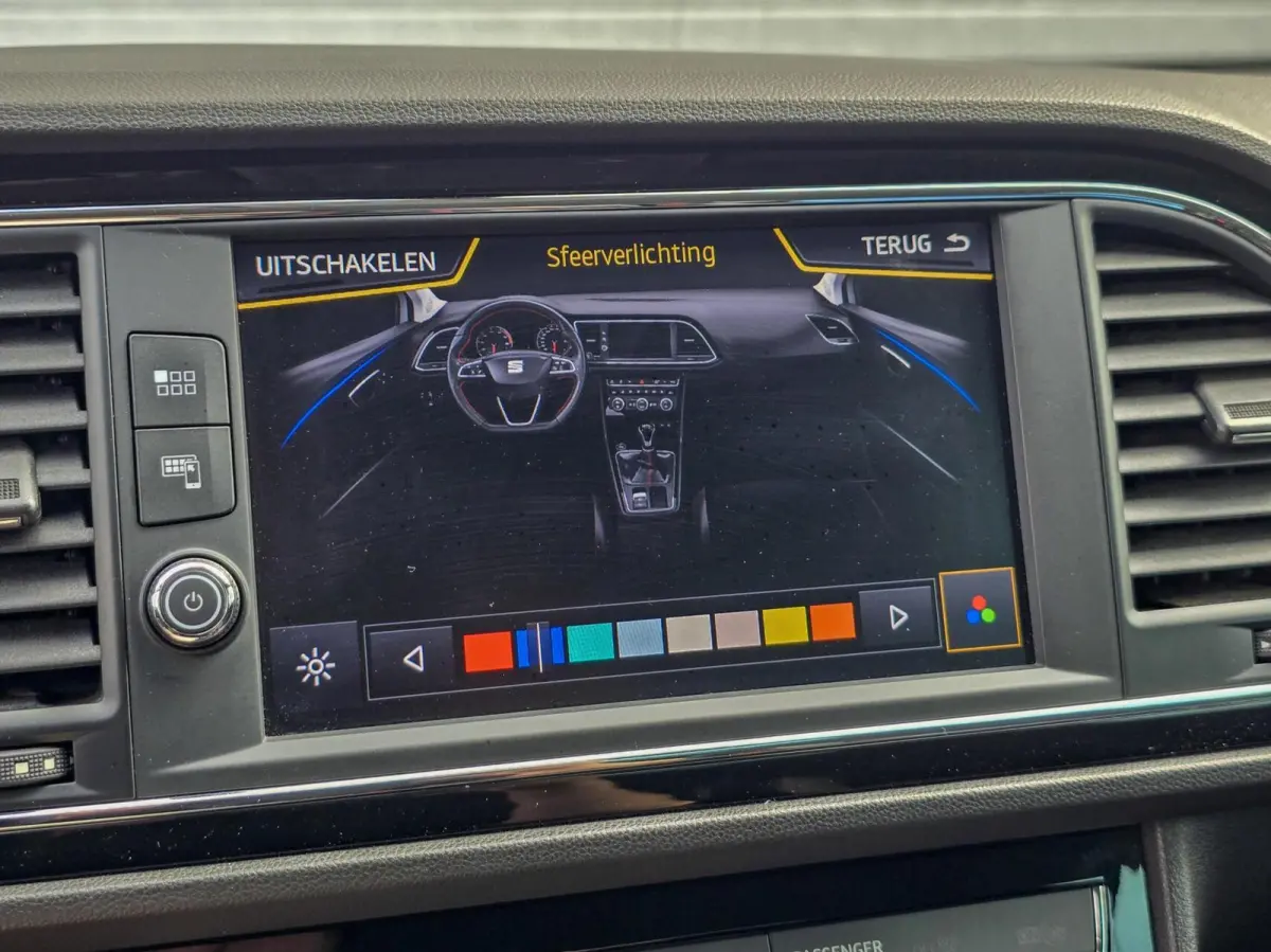 1.4 FR AUTOMAAT|CARPLAY|CAMERA|STOELVERW.