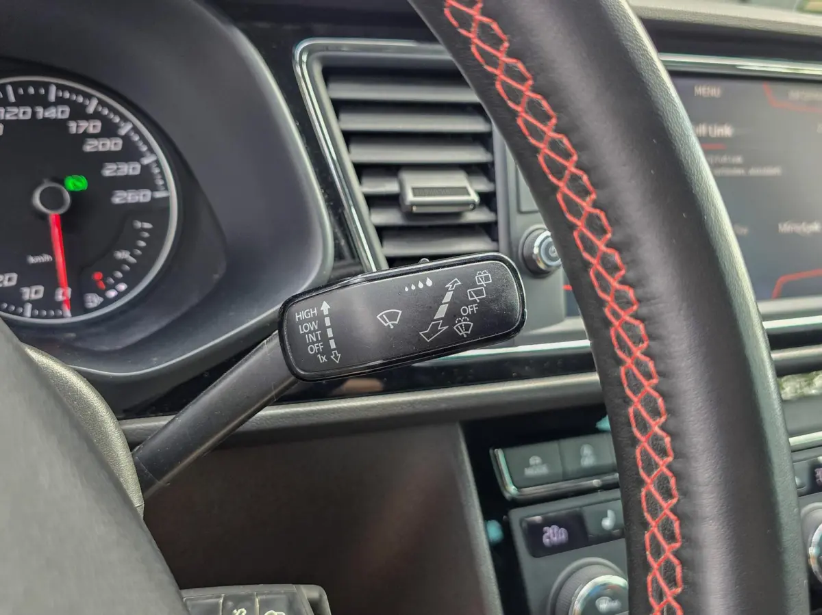 1.4 FR AUTOMAAT|CARPLAY|CAMERA|STOELVERW.