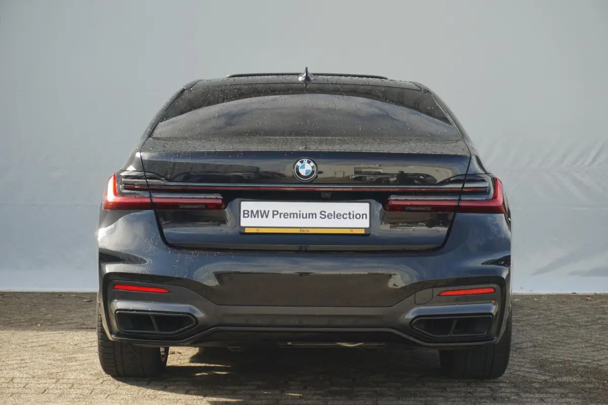 750i xDrive High Executive | Schuif-kanteldak | Bowers & Wilkins | Achterasbesturing | Driving Assistant Professional | Rondomzicht camera's