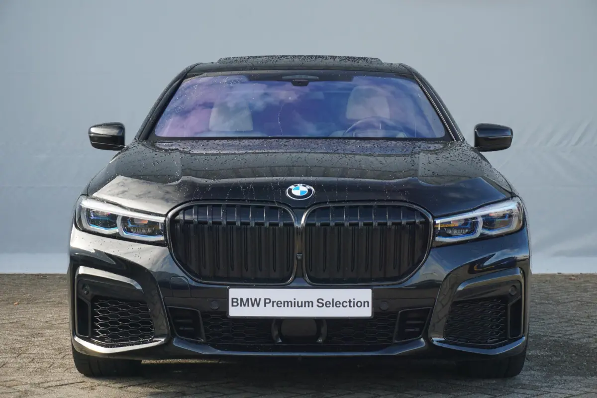 750i xDrive High Executive | Schuif-kanteldak | Bowers & Wilkins | Achterasbesturing | Driving Assistant Professional | Rondomzicht camera's