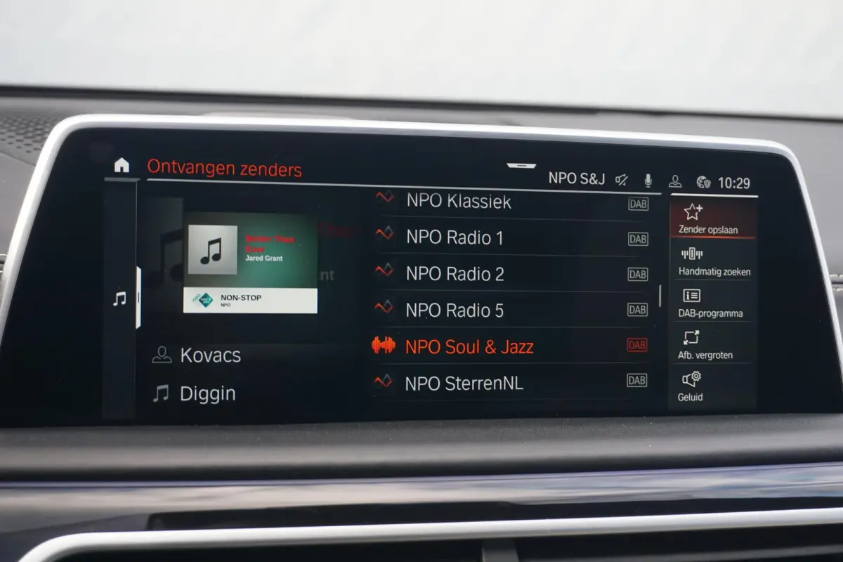 750i xDrive High Executive | Schuif-kanteldak | Bowers & Wilkins | Achterasbesturing | Driving Assistant Professional | Rondomzicht camera's