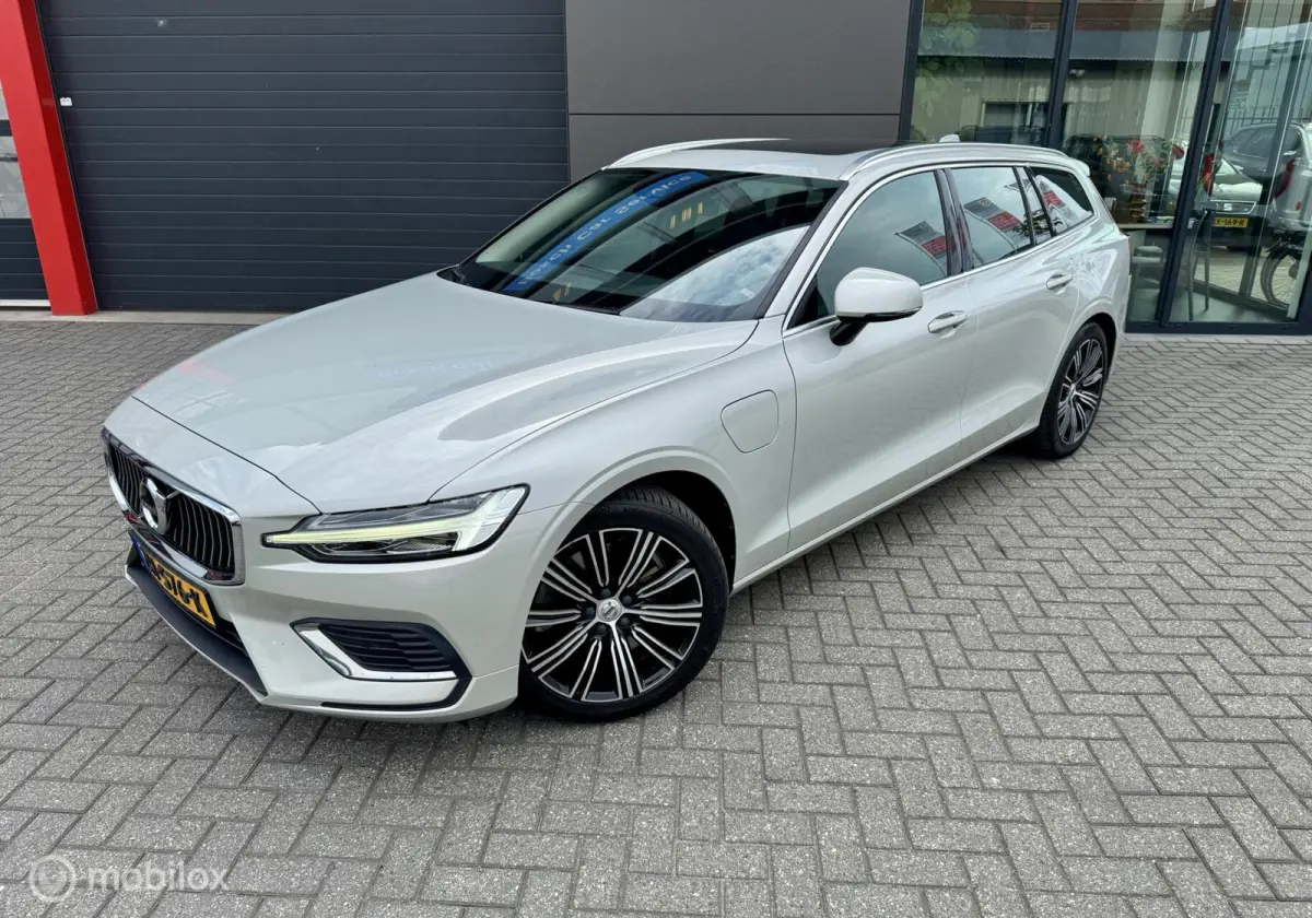 2.0 T8 Twin Engine AWD Inscription