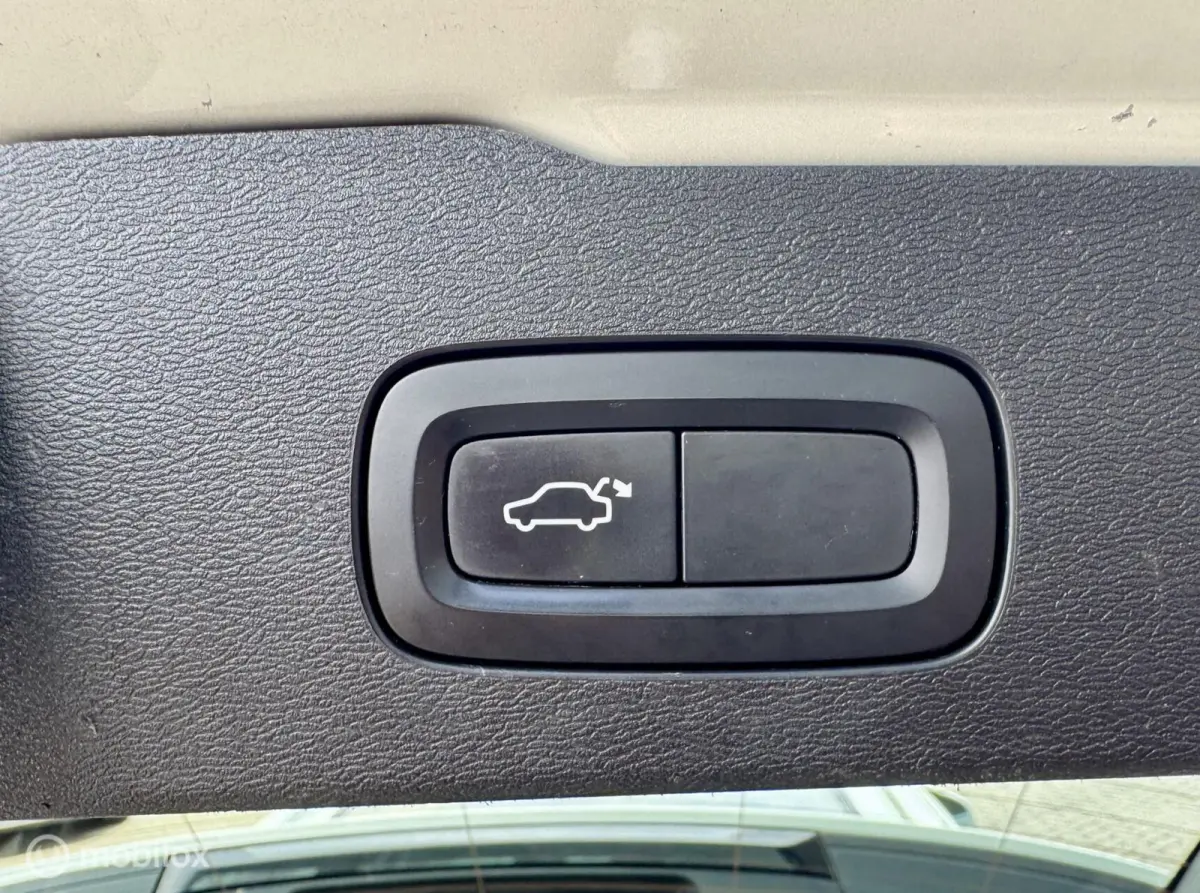 2.0 T8 Twin Engine AWD Inscription