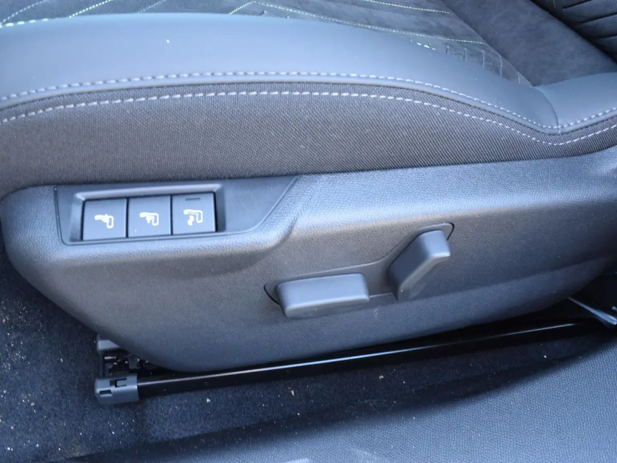 EV GT Avantage 54 kWh Warmtepomp l Alcantara interieur l 360 camera l Navigatie l adaptive cruise control