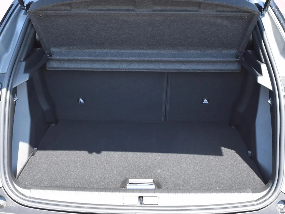 EV GT Avantage 54 kWh Warmtepomp l Alcantara interieur l 360 camera l Navigatie l adaptive cruise control