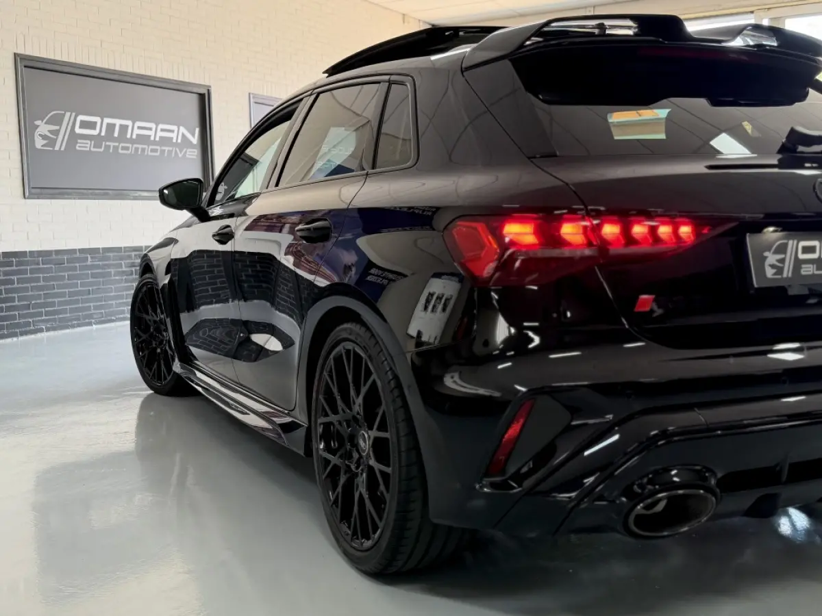 2.5 TFSI Quattro HULK ED. CARBON PANO