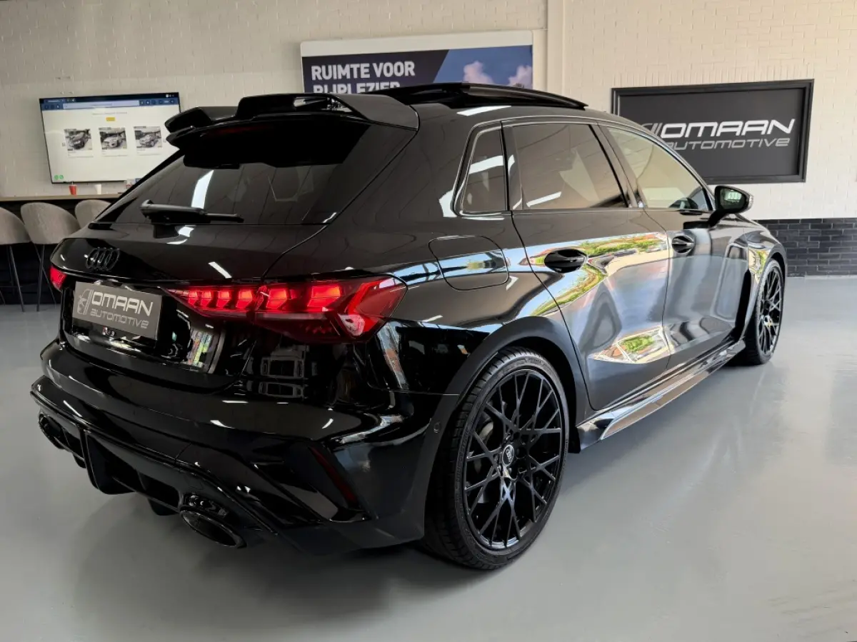 2.5 TFSI Quattro HULK ED. CARBON PANO