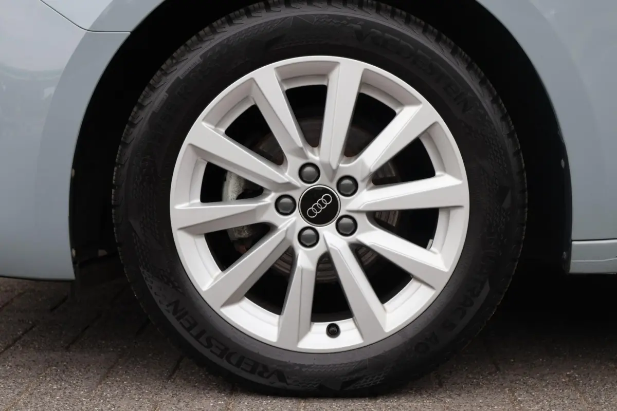25 TFSI 95pk S-tronic | Ambient Lighting | Smartphone Interface | Climate Control | Cruise Control | Stoelverwarming